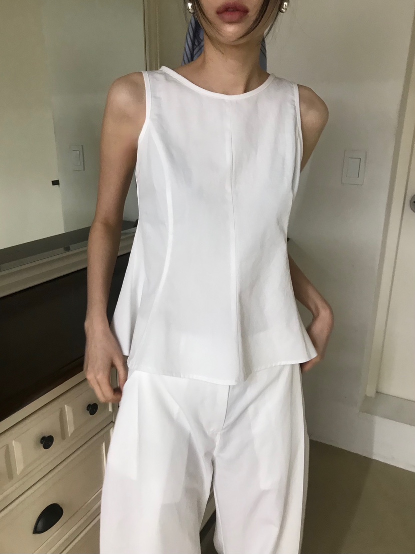 ME MO東大門直郵女裝新款25春夏職業推薦真品熱賣吊帶背心ME MO吊帶/背心圖色2