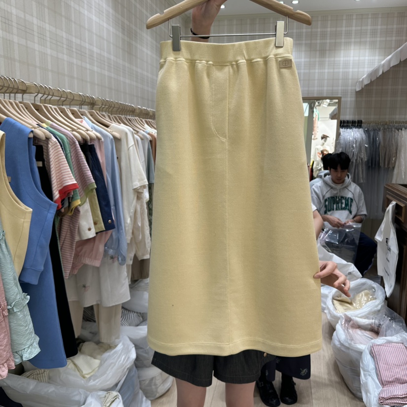 OURMOMENT韓國直郵㊣東大門實拍女裝新款休閑推薦人氣時尚長裙OURMOMENT長裙圖色1