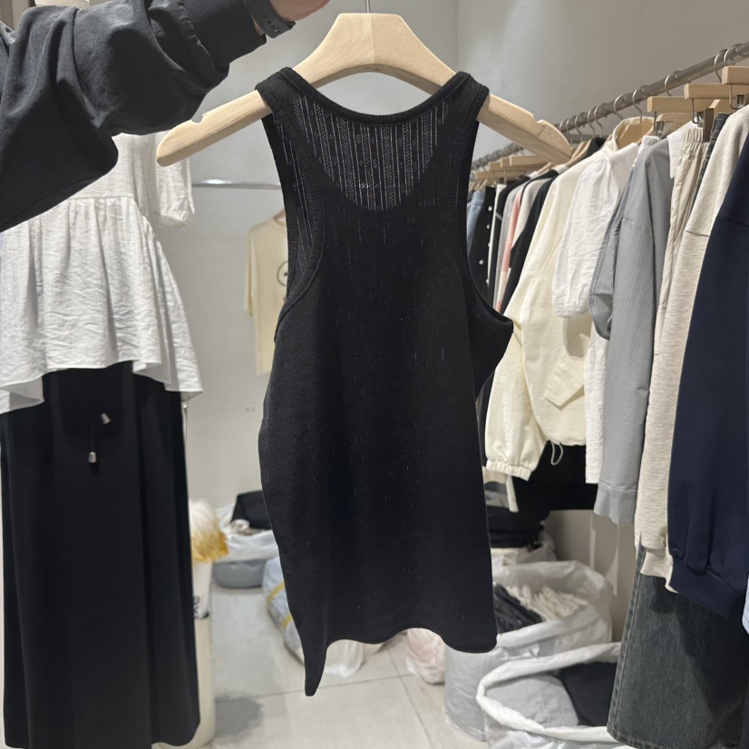 VENICE韓國直郵㊣東大門實拍女裝新品推薦人氣休閑吊帶背心VENICE吊帶/背心