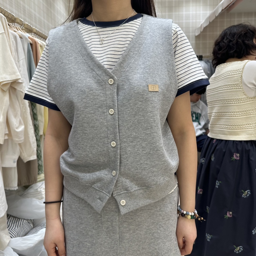OURMOMENT韓國㊣直郵東大門代購女裝新款熱賣人氣時尚休閑馬甲OURMOMENT馬甲圖色3
