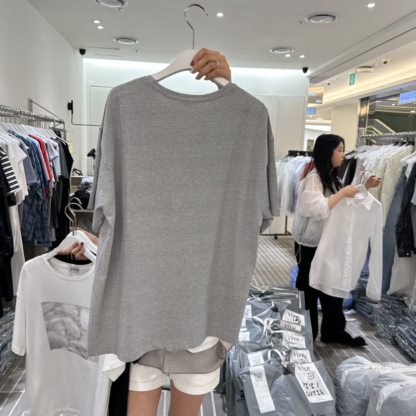 VIVE韓國㊣直郵東大門代購女裝新品熱賣人氣25春夏推薦時尚T恤VIVET恤