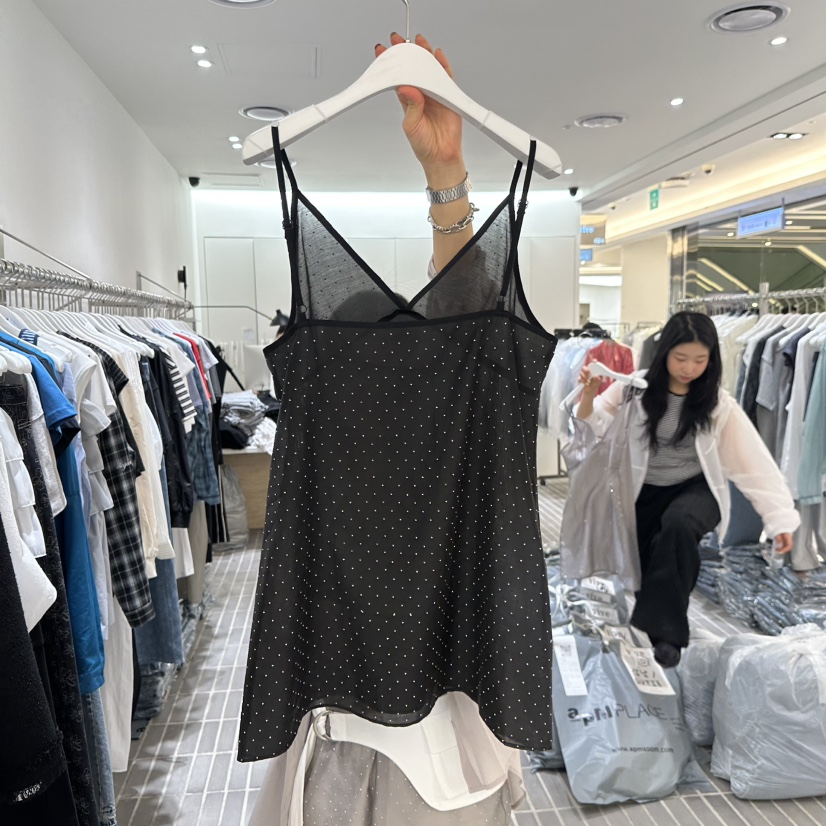 VIVE韓國直郵㊣東大門實拍女裝新品熱賣休閑時尚人氣吊帶背心VIVE吊帶/背心