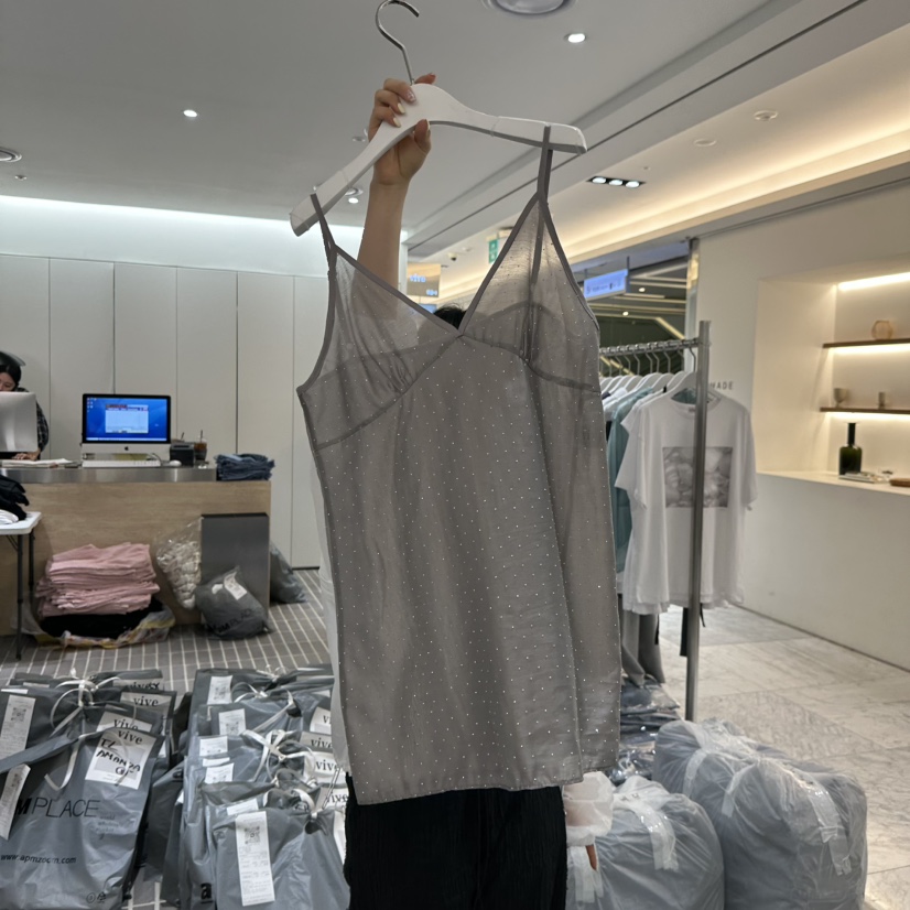VIVE韓國直郵㊣東大門實拍女裝新品熱賣休閑時尚人氣吊帶背心VIVE吊帶/背心圖色2