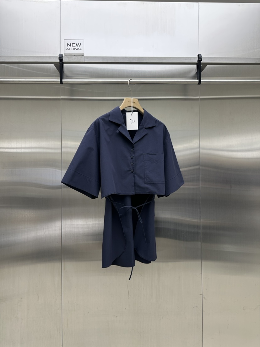 MYDRESS韓國直郵㊣女裝新品熱賣休閑時尚推薦襯衫蕾絲衫含腰繩MYDRESS襯衫/蕾絲衫圖色2