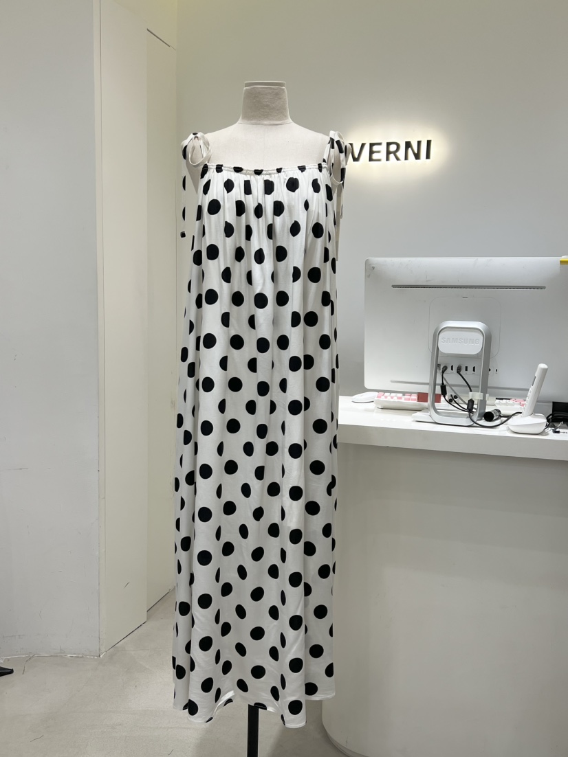 VERNI直郵韓國代購㊣女裝新品時尚熱賣推薦25春夏連衣裙含腰繩VERNI連衣裙