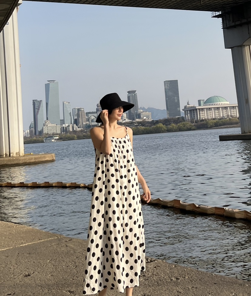 VERNI直郵韓國代購㊣女裝新品時尚熱賣推薦25春夏連衣裙含腰繩VERNI連衣裙