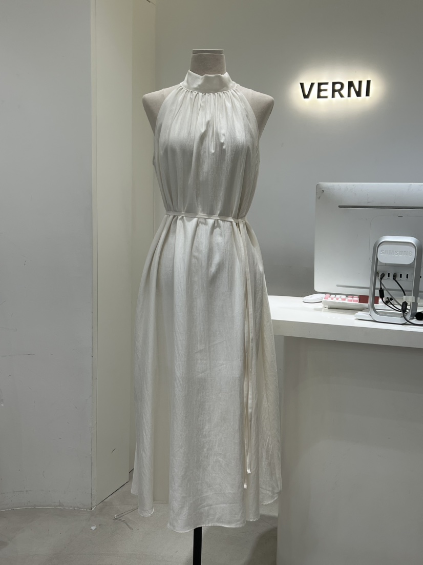 VERNI韓國直郵㊣女裝新款休閑熱賣推薦時尚人氣連衣裙含腰繩VERNI連衣裙圖色2