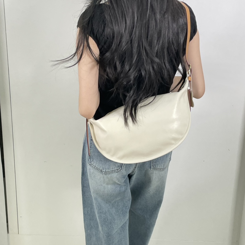 J PLACE直郵韓國代購㊣女裝新款休閑推薦熱賣單肩斜跨包腰帶J PLACE單肩/斜跨包