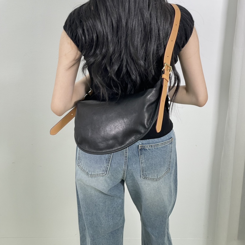 J PLACE直郵韓國代購㊣女裝新款休閑推薦熱賣單肩斜跨包腰帶J PLACE單肩/斜跨包