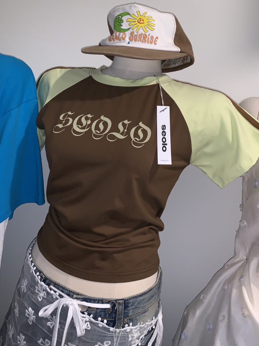 SEOLO韓國㊣直郵東大門代購女裝新款時尚推薦人氣25春夏T恤Seolo seoulT恤圖色3