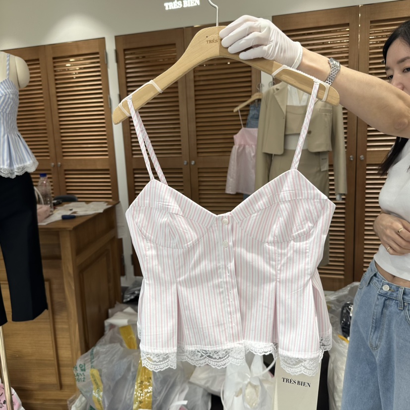 TRES BIEN韓國直郵㊣女裝新款推薦時尚休閑人氣吊帶背心緊身TRES BIEN吊帶/背心圖色2