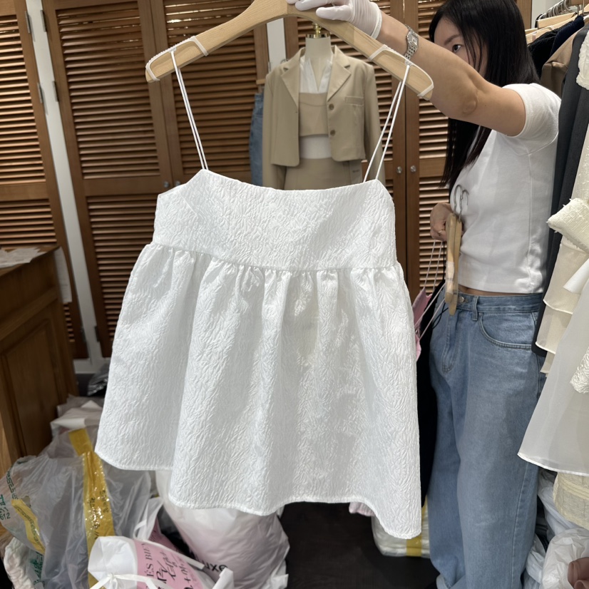 TRES BIEN韓國直郵㊣女裝新品推薦時尚人氣休閑熱賣吊帶背心TRES BIEN吊帶/背心圖色2