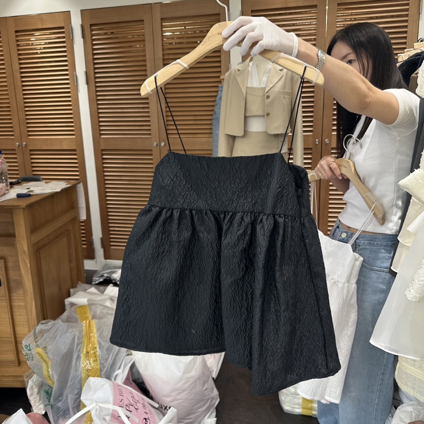 TRES BIEN韓國直郵㊣女裝新品推薦時尚人氣休閑熱賣吊帶背心TRES BIEN吊帶/背心圖色3