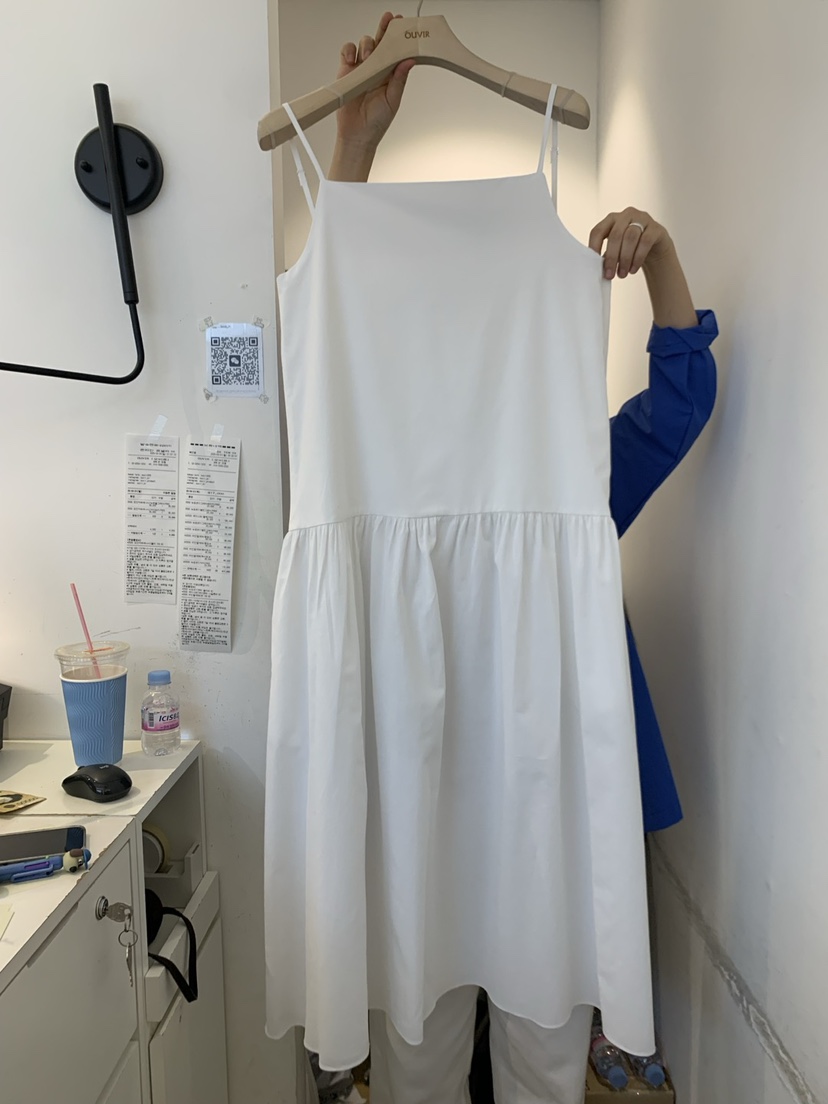 OUVIR韓國直郵㊣東大門實拍女裝新款時尚熱賣25春夏連衣裙褶皺O.V.R/OUVIR連衣裙