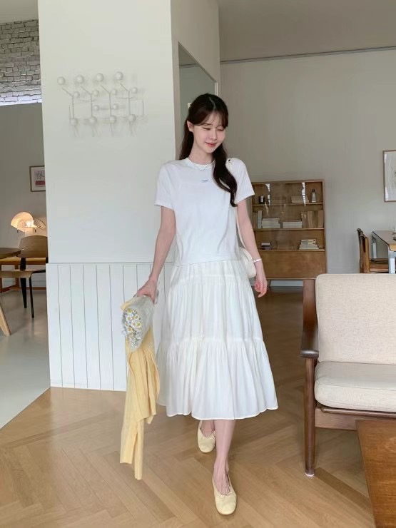 라떼韓國直郵女士新款休閑人氣推薦時尚真品職業25春夏熱賣T恤Latte_T恤