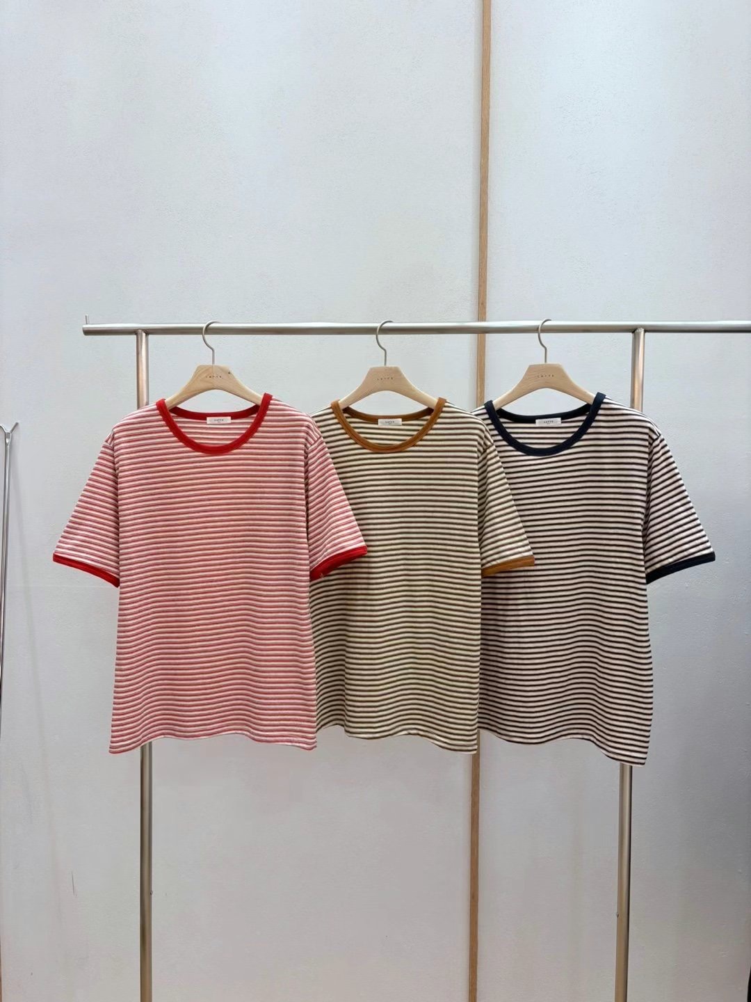 라떼東大門代購女士新品25春夏真品職業人氣推薦休閑熱賣T恤Latte_T恤圖色2左二色