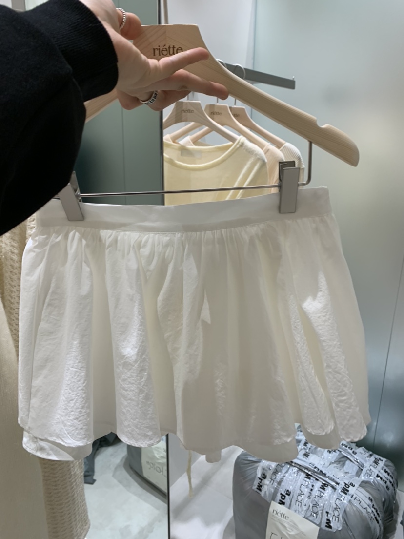 RIETTE韓國直郵㊣東大門實拍女裝新品25春夏推薦人氣熱賣短裙RIETTE短裙圖色2