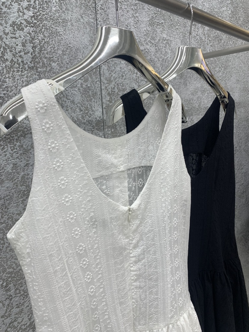 BADCALM韓國直郵㊣女裝新品熱賣休閑25春夏人氣時尚連衣裙刺繡BADCALM連衣裙