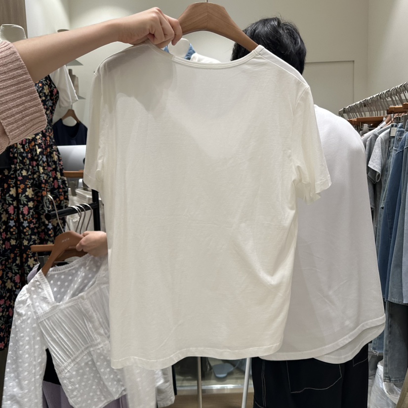 MELO東大門直郵女裝新款人氣職業真品熱賣時尚休閑推薦25春夏T恤MELOT恤