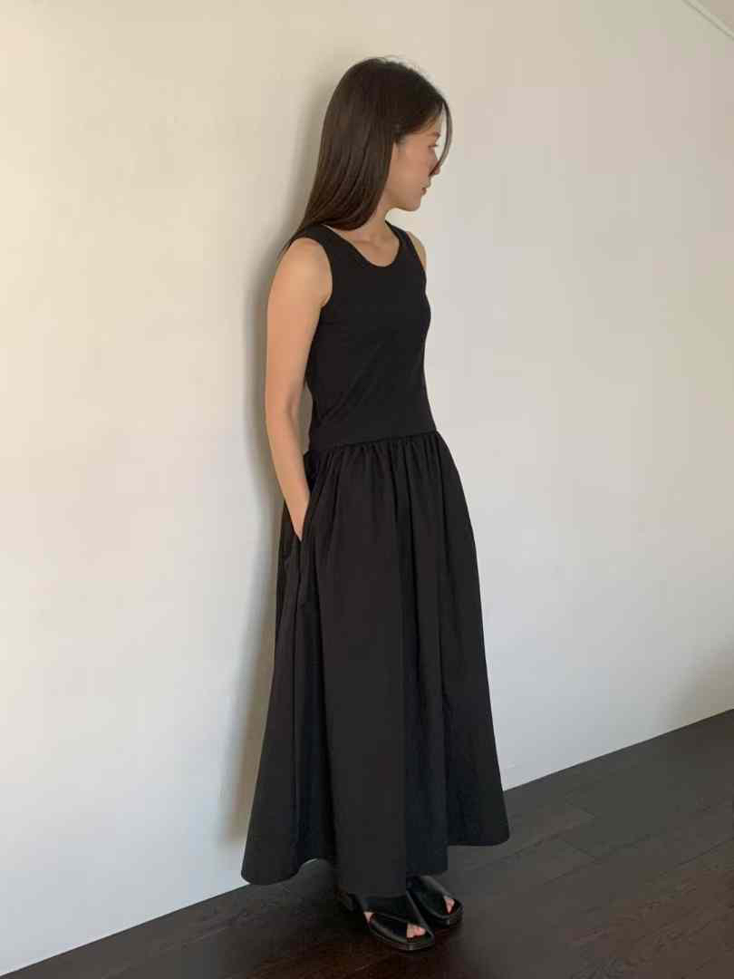 MONIQUE東大門直郵女裝新款推薦熱賣真品時尚25春夏連衣裙喇叭MONIQUE連衣裙