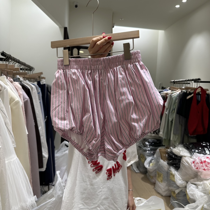 THEMORYPARK韓國直郵女裝新款人氣25春夏時尚短褲可愛的條紋THE MORY PARK短褲圖色1