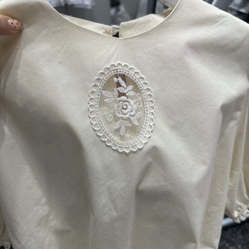 VINTAGE 888東大門直郵女裝新款真品25春夏休閑襯衫蕾絲衫VINTAGE888/TRIPLE EIGHT襯衫/蕾絲衫