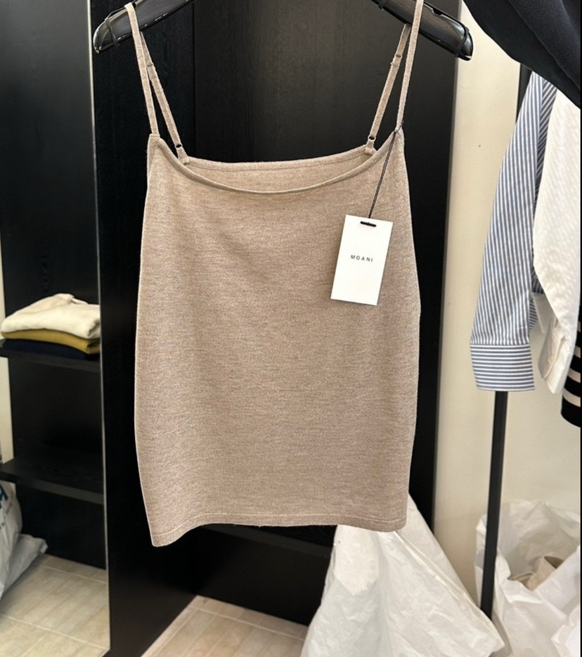 MOANI韓國直郵女裝新品推薦時尚休閑熱賣25春夏吊帶背心羊毛MOANI吊帶/背心