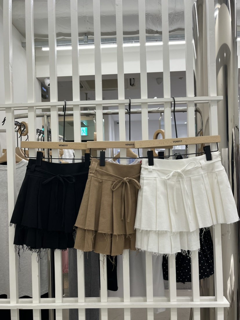 VENEFIT韓國㊣直郵東大門代購女裝新品推薦人氣休閑短裙含腰繩VENEFIT/JENNIE短裙