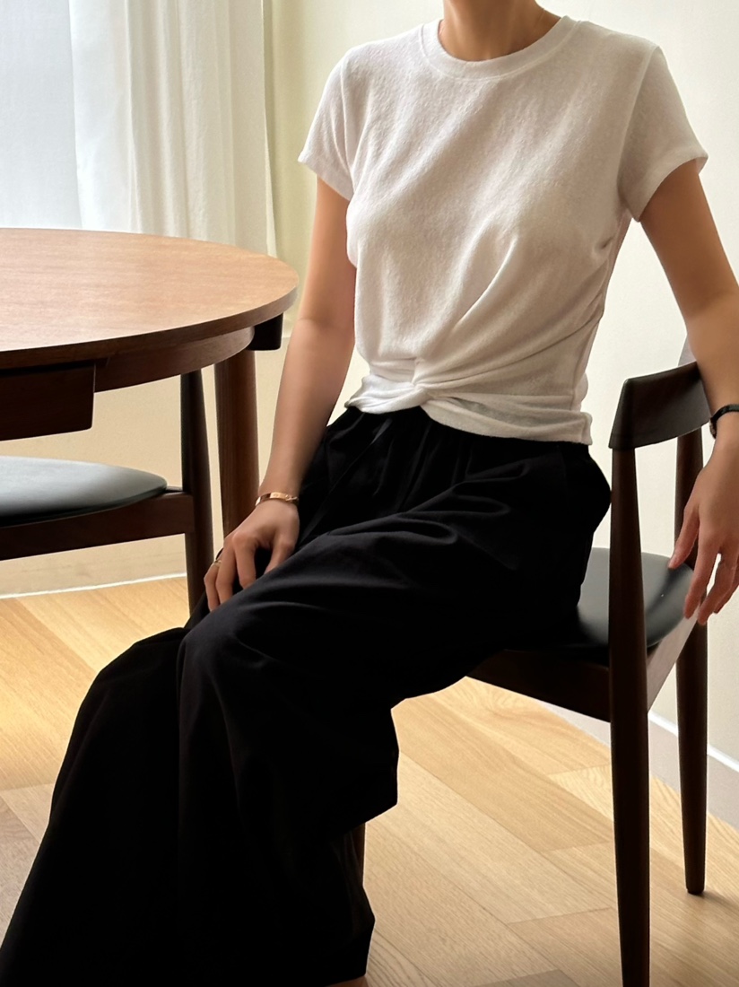 LE VASE韓國直郵㊣女裝新品休閑推薦時尚25春夏人氣熱賣T恤LE VASET恤