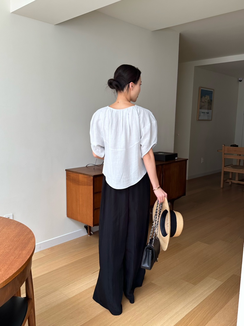 LE VASE韓國㊣直郵東大門代購女裝新品人氣熱賣襯衫蕾絲衫LE VASE襯衫/蕾絲衫