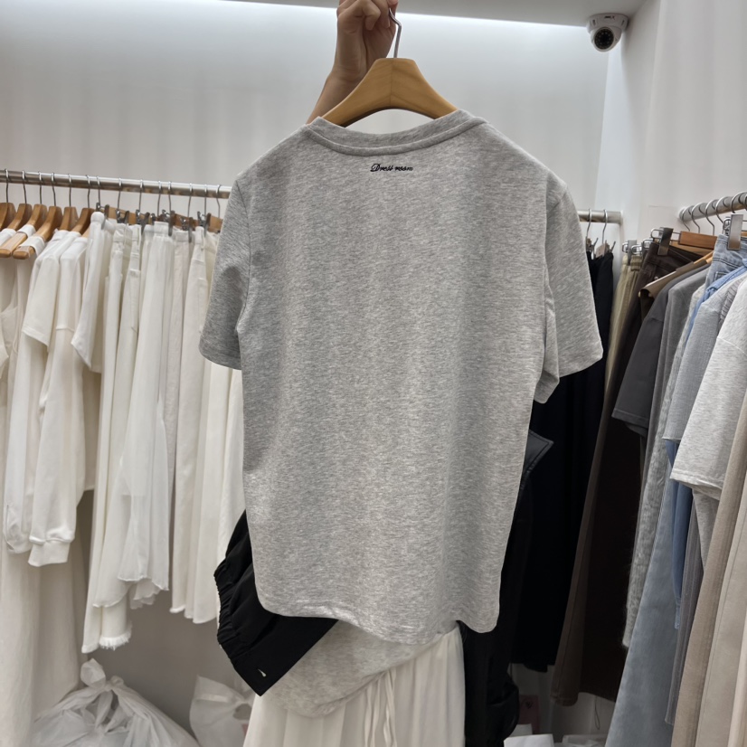 DRESS ROOM直郵韓國代購㊣女裝新品熱賣人氣25春夏T恤兔子DRESS ROOMT恤