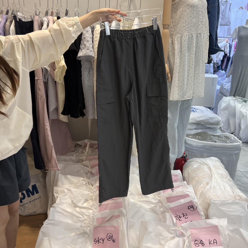 RIVEROOM韓國直郵㊣東大門實拍女裝新品熱賣時尚人氣休閑褲RIVEROOM休閑褲圖色2