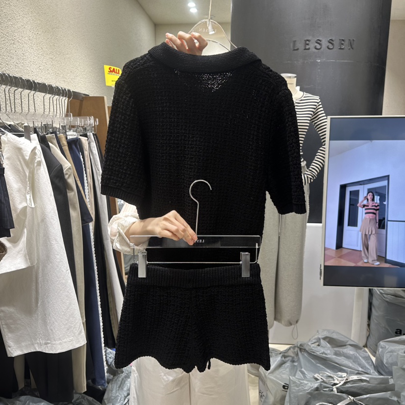 LESSEN韓國直郵㊣東大門實拍女裝新品推薦套裝不含腰帶兩件套套裝LESSEN套裝