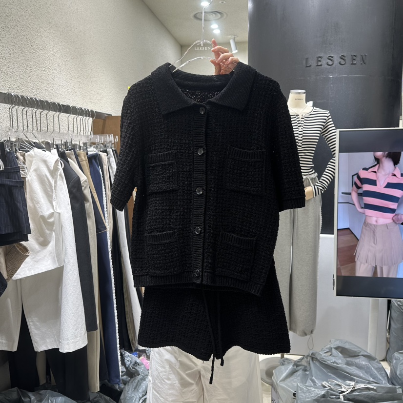 LESSEN韓國直郵㊣東大門實拍女裝新品推薦套裝不含腰帶兩件套套裝LESSEN套裝圖色2