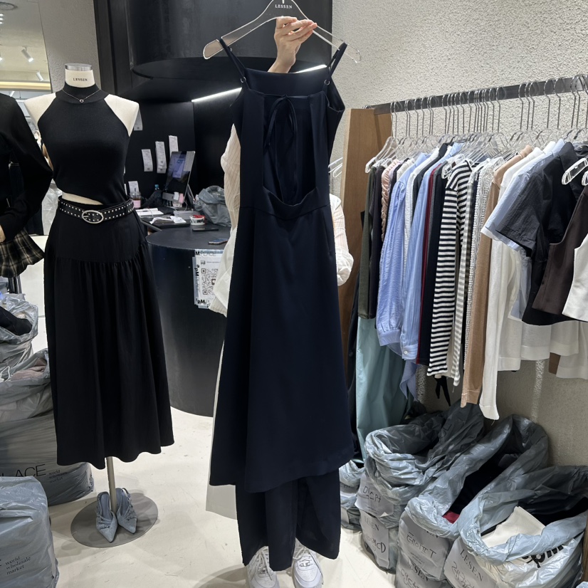 LESSEN韓國㊣直郵東大門代購女裝新款休閑25春夏人氣連體褲LESSEN連體褲