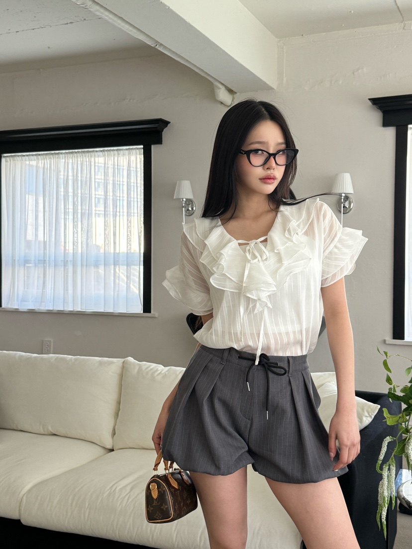 TRIPLE SEVEN韓國㊣直郵東大門代購女裝新品人氣襯衫蕾絲衫TRIPLE SEVEN襯衫/蕾絲衫