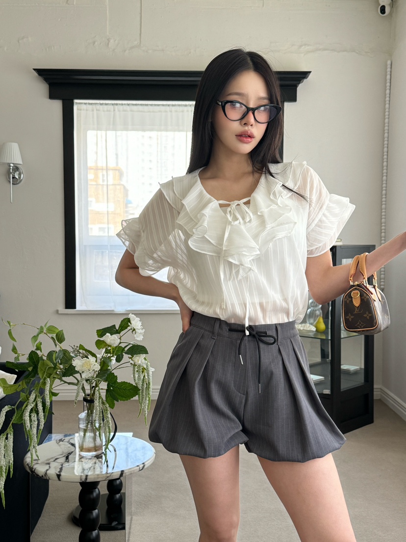 TRIPLE SEVEN韓國㊣直郵東大門代購女裝新品人氣襯衫蕾絲衫TRIPLE SEVEN襯衫/蕾絲衫