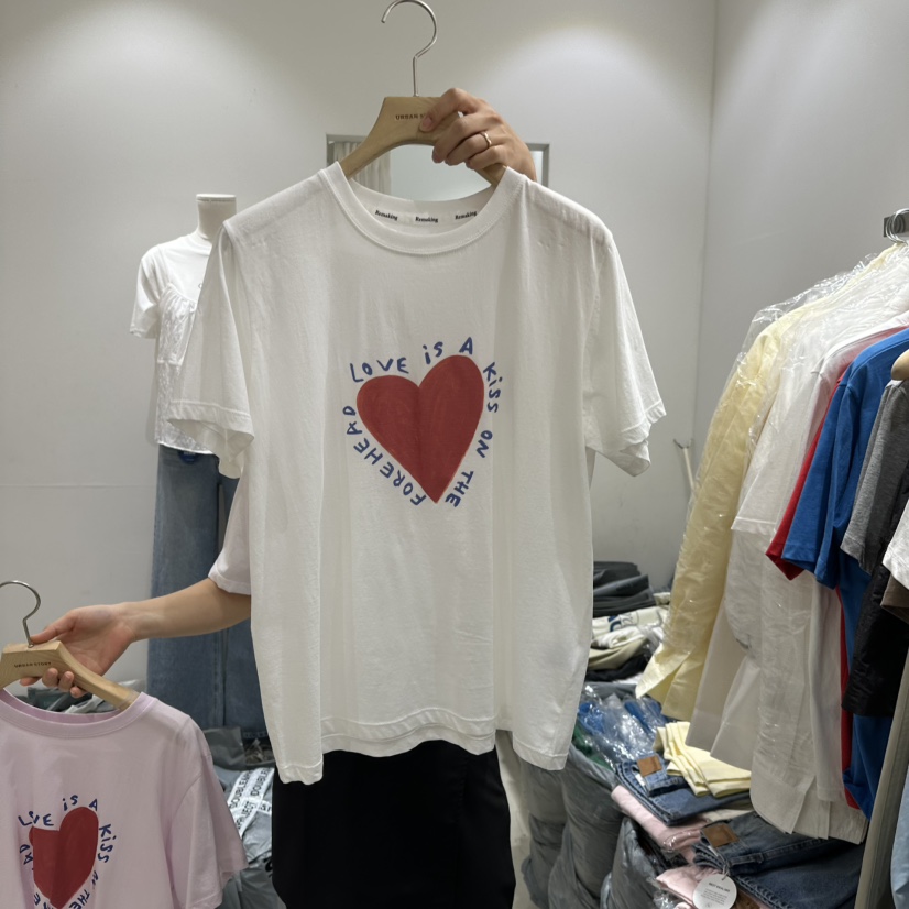 URBANSTORY/REMAKING韓國直郵㊣女裝新品時尚25春夏熱賣T恤Remaking/URBANSTORYT恤圖色2