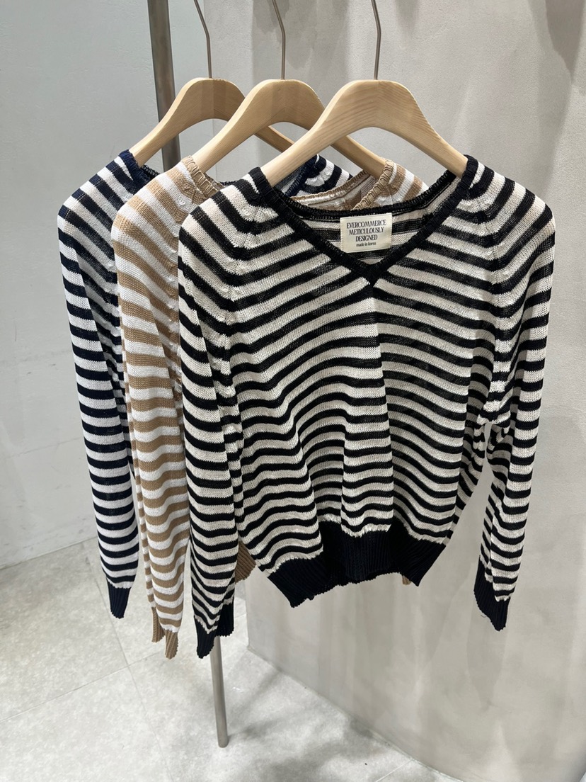 EVERCOMMERCE METICULOUSLY DESIGNED東大門實拍女士新品時尚針織衫EVERCOMMERCE METICULOUSLY DESIGNED針織衫