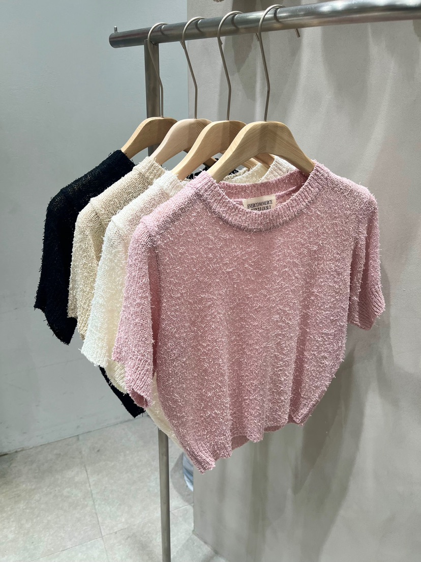 EVERCOMMERCE METICULOUSLY DESIGNED東大門直郵女士新款熱賣針織衫EVERCOMMERCE METICULOUSLY DESIGNED針織衫