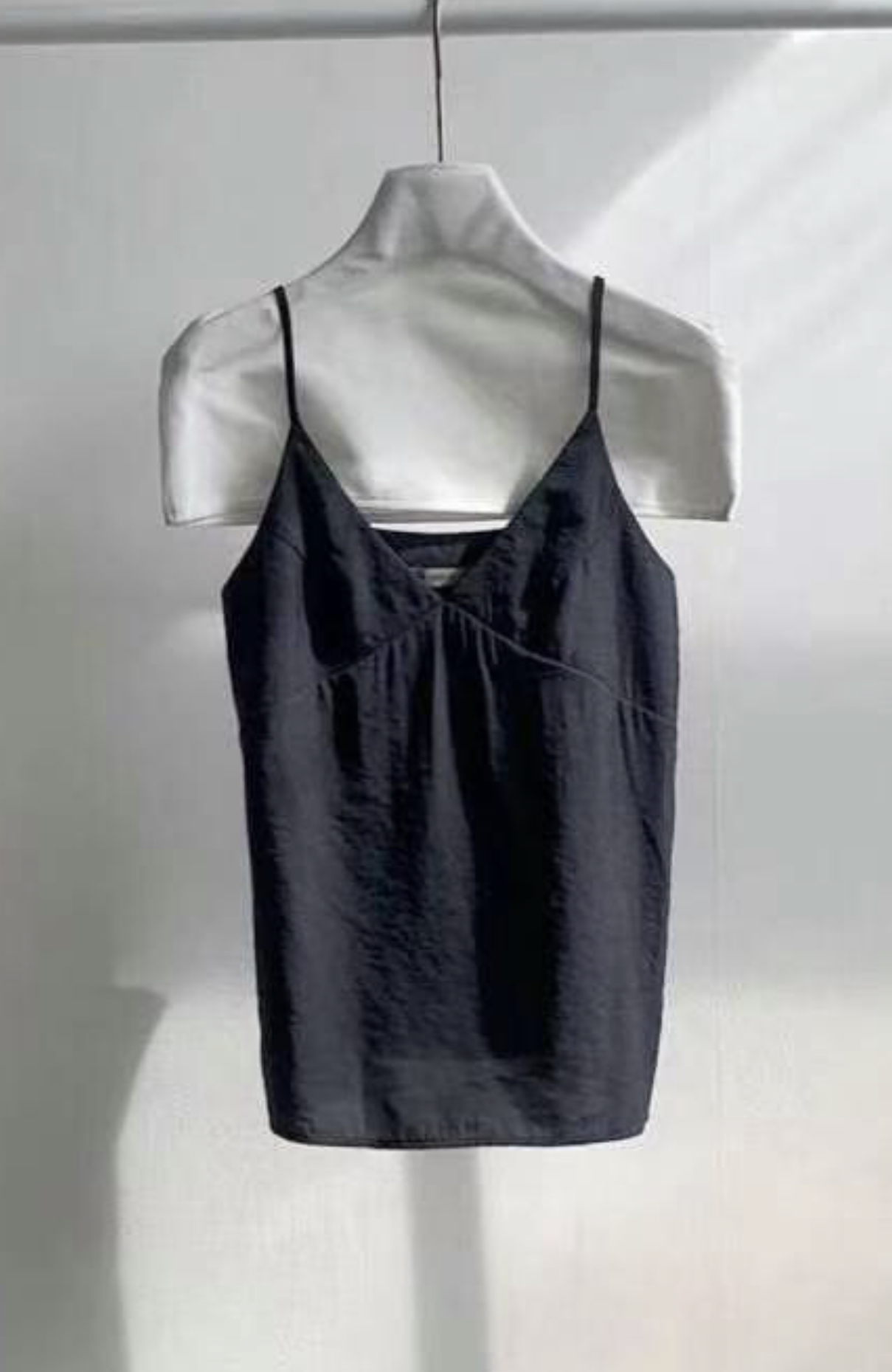 THENEEDS東大門直郵女裝新款熱賣推薦25春夏真品人氣吊帶背心THENEEDS吊帶/背心圖色2