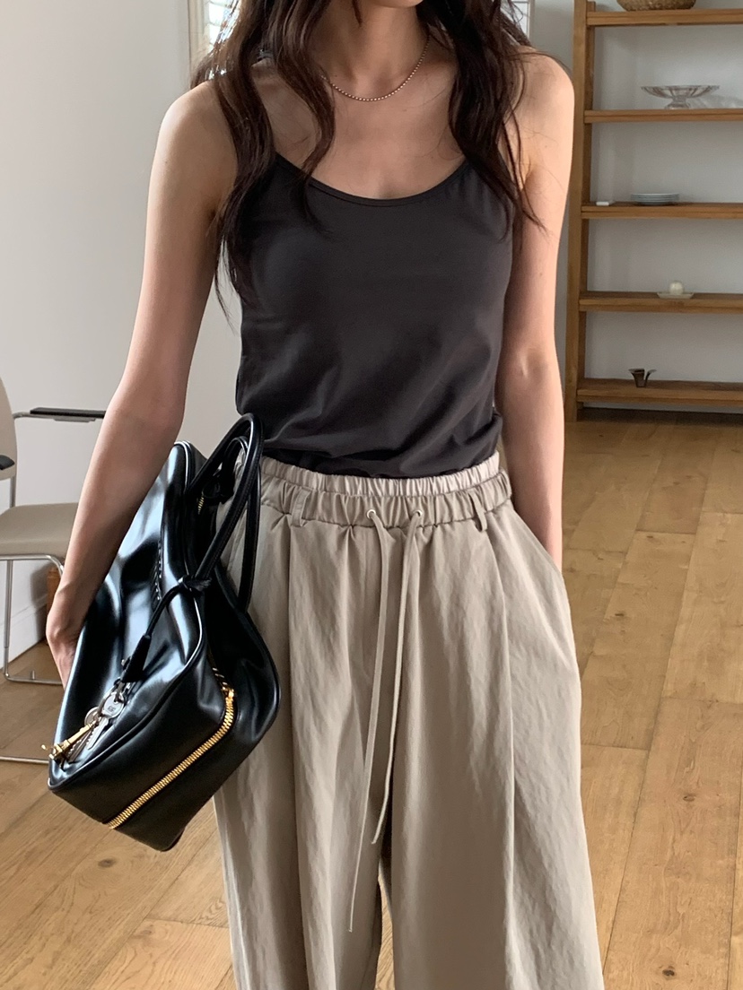 BLEECKER韓國直郵㊣東大門實拍女裝新款25春夏時尚吊帶背心BLEECKER吊帶/背心