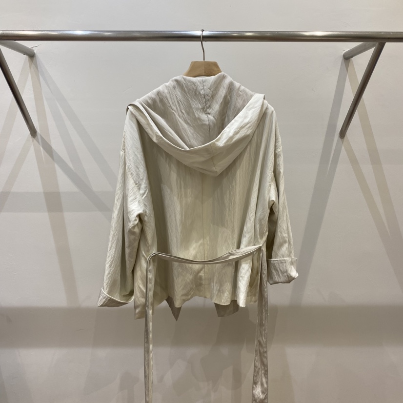 SILVER直郵韓國代購㊣女裝新品休閑熱賣推薦時尚夾克含腰帶SILVER夾克