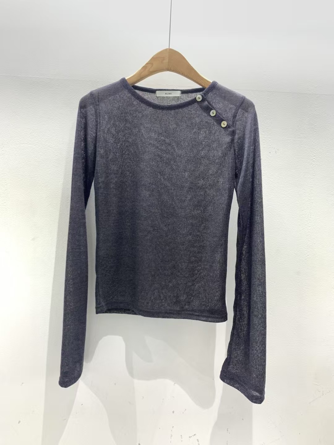 A LIKE韓國直郵㊣東大門實拍女裝新品25春夏針織衫透明紐扣A LIKE針織衫