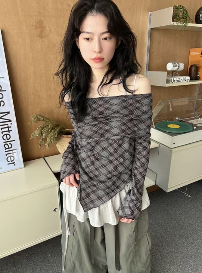BRILLIANT韓國直郵㊣東大門實拍女裝新品熱賣人氣長袖T恤露肩BRILLIANT長袖T恤