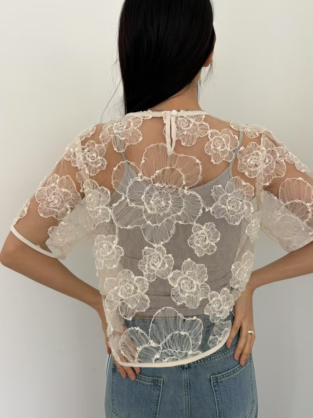 SAEBYEOK韓國直郵㊣東大門實拍女裝新款時尚25春夏襯衫蕾絲衫SAEBYEOK襯衫/蕾絲衫