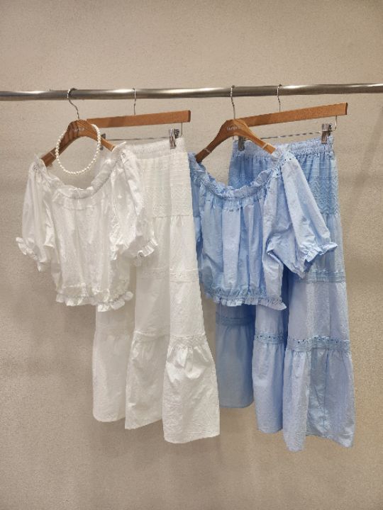 FEMME直郵韓國代購㊣女裝新款時尚熱賣休閑推薦套裝兩件套露肩FEMME套裝