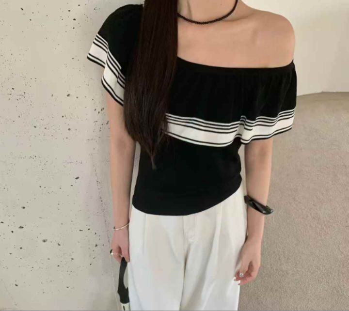 FEMME韓國㊣直郵東大門代購女裝新款人氣時尚針織衫荷葉邊露肩FEMME針織衫