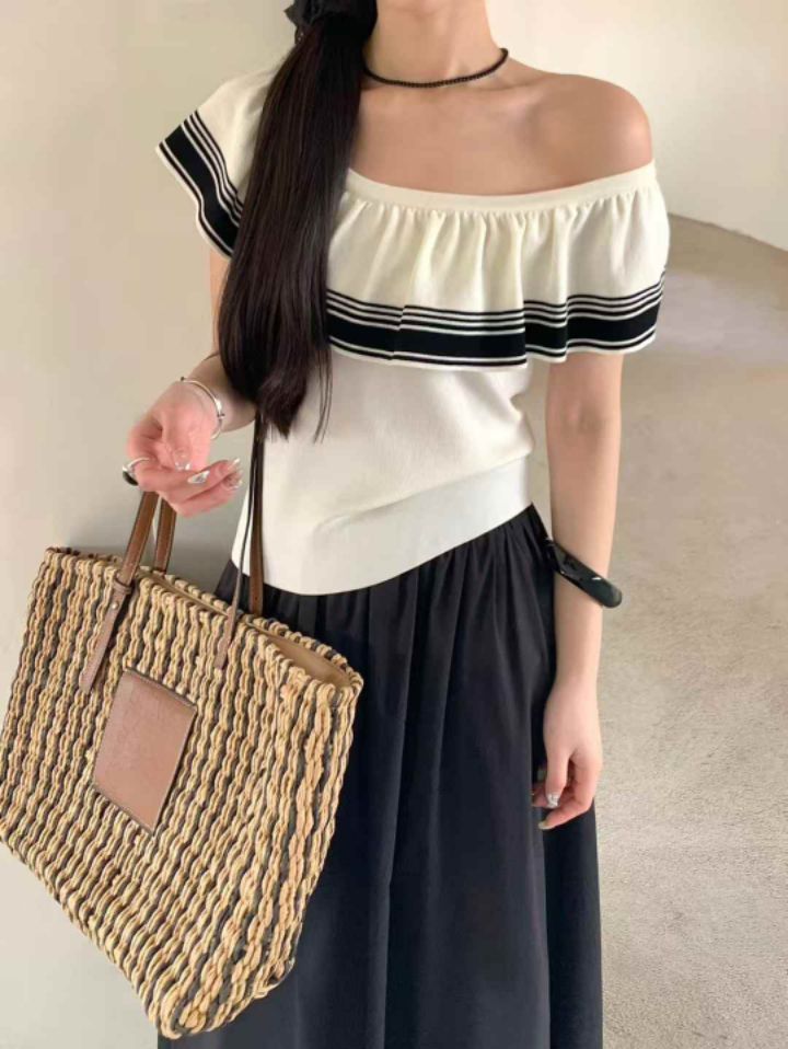 FEMME韓國㊣直郵東大門代購女裝新款人氣時尚針織衫荷葉邊露肩FEMME針織衫圖色2