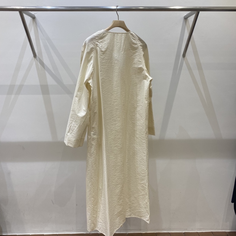 SILVER韓國直郵㊣女裝新款25春夏人氣推薦休閑時尚熱賣連衣裙SILVER連衣裙